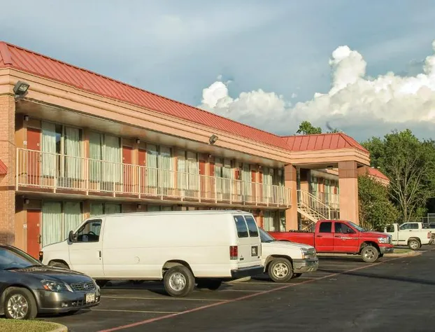 Express Inn & Suites hotel detail image 1