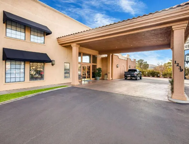 Clarion Suites St George - Convention Center Area hotel detail image 1