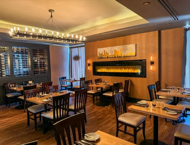 Ramada Plaza by Wyndham Niagara Falls hotel detail image 3