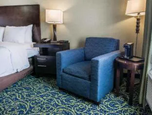 Comfort Inn & Suites Butler hotel detail image 4