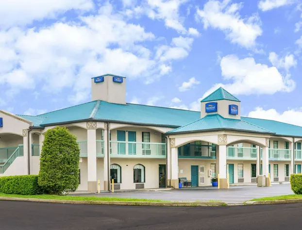 Baymont by Wyndham Gallatin hotel detail image 1