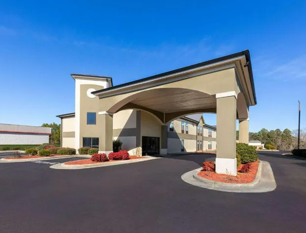 Baymont by Wyndham Creedmoor hotel detail image 2