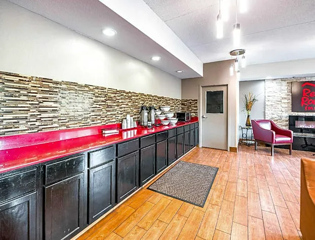 Red Roof Inn Palatine hotel detail image 1