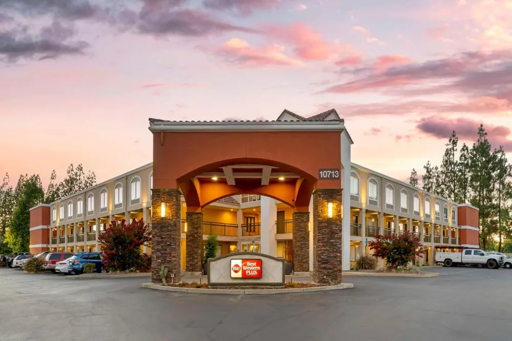 Best Western Plus Rancho Cordova Inn hotel hero