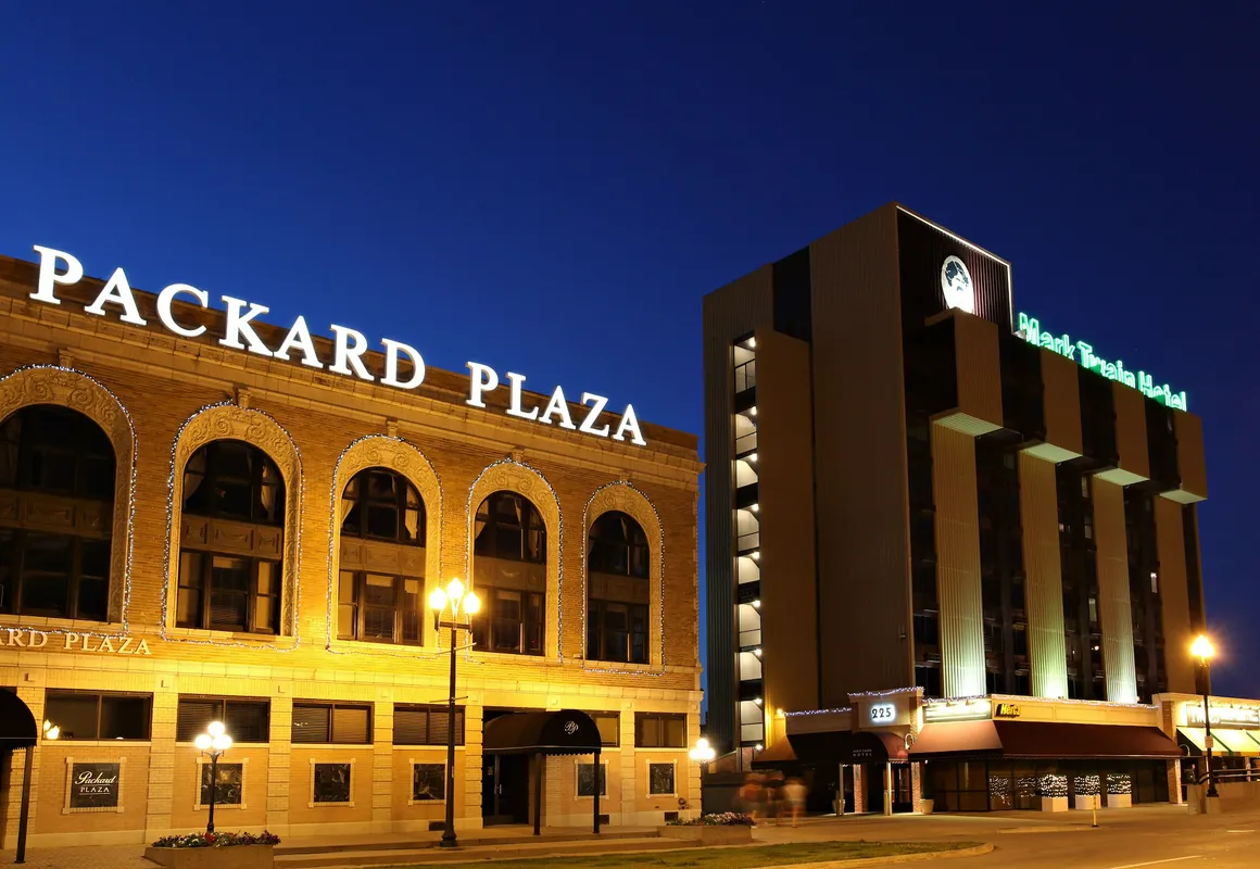 Mark Twain Hotel hotel hero