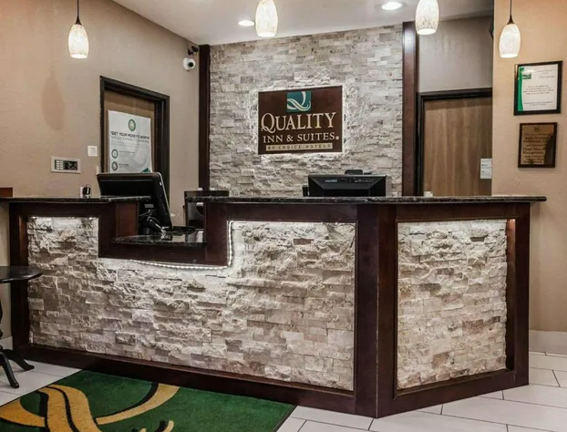 Quality Inn & Suites Des Moines Airport hotel detail image 1