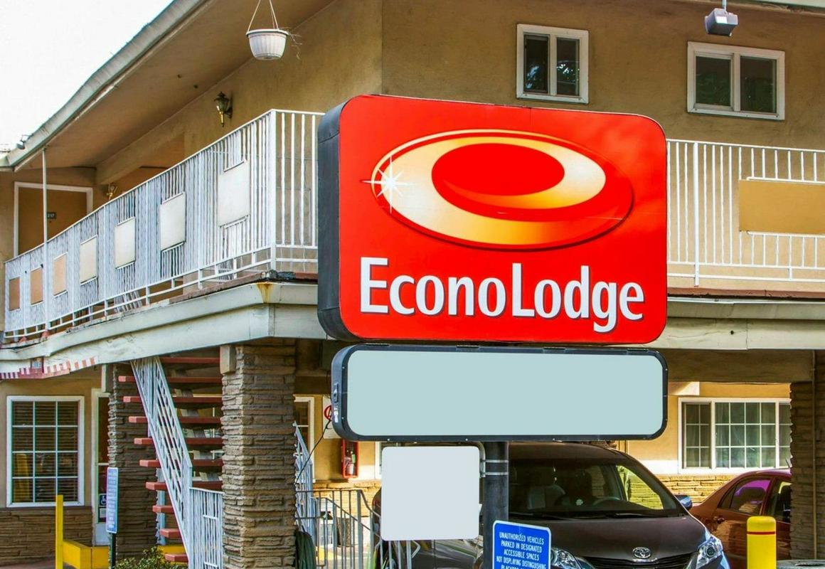 Econo Lodge Sacramento Convention Center hotel hero