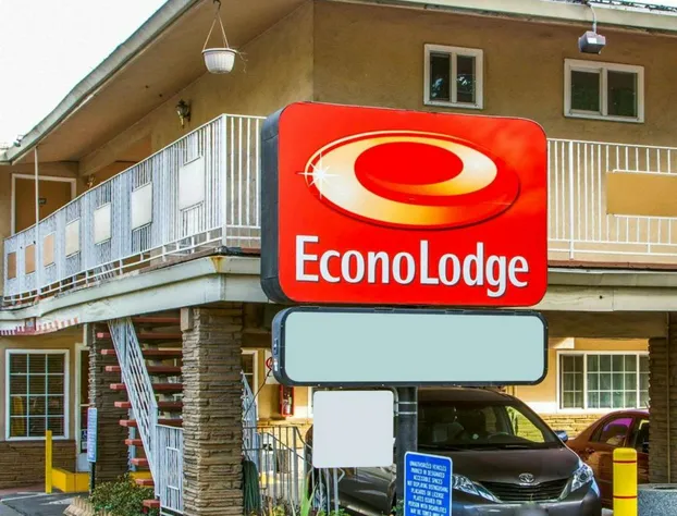 Econo Lodge Sacramento Convention Center hotel detail image 1