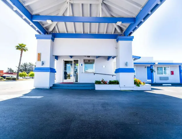 SureStay Hotel by Best Western Seaside Monterey hotel detail image 2