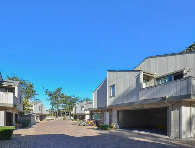 Best Western The Inn & Suites Pacific Grove hotel detail image 2