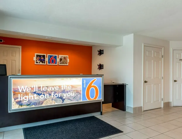 Motel 6 Houston, TX - East hotel detail image 4