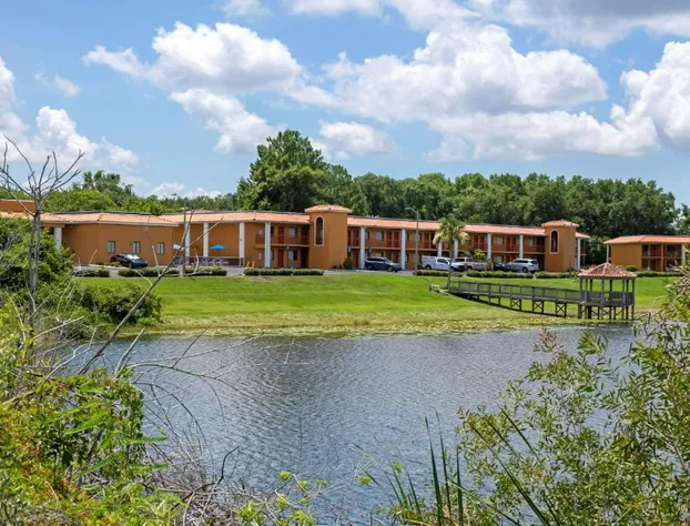 Quality Inn & Suites Mt Dora North hotel detail image 2