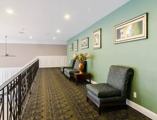 Rodeway Inn & Suites Williamsburg Central hotel detail image 1