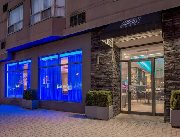 Sandman Signature Mississauga Hotel hotel detail image 4