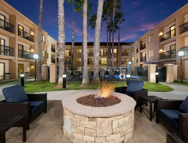 Sonesta Select Huntington Beach Fountain Valley hotel detail image 2