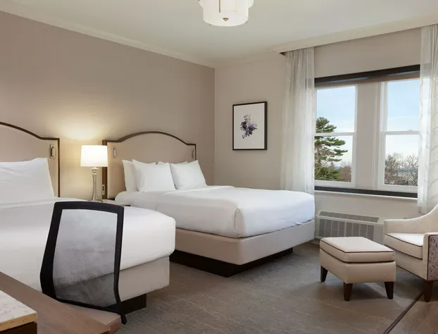 The Albion Summit hotel detail image 3