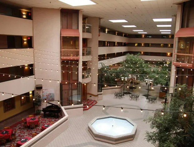 Ramada by Wyndham Viscount Suites Tucson East hotel detail image 3