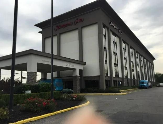 Holiday Inn Express Newark Airport Elizabeth by IHG hotel detail image 1