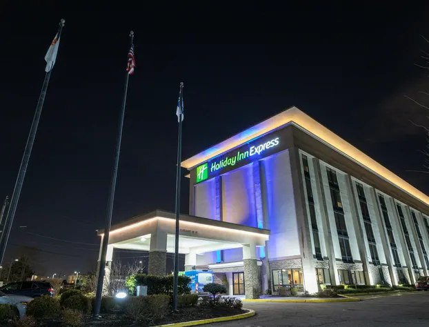 Holiday Inn Express Newark Airport Elizabeth by IHG hotel detail image 3