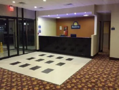 Days Inn by Wyndham Henryetta hotel detail image 2