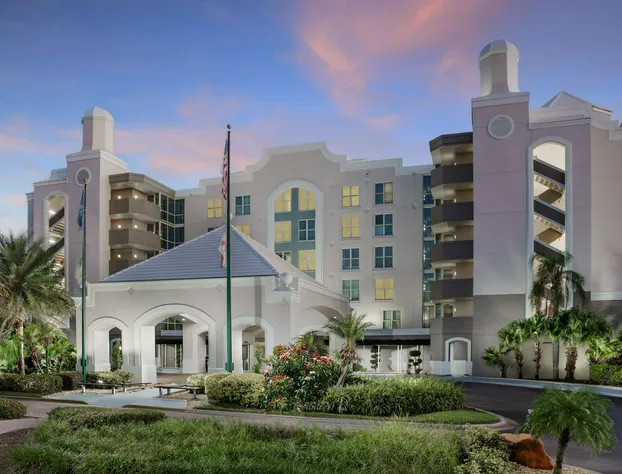 Embassy Suites by Hilton Orlando Lake Buena Vista Resort hotel detail image 3