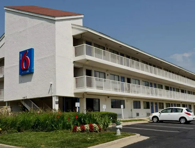 Motel 6 Gaithersburg, DC - Washington hotel detail image 1