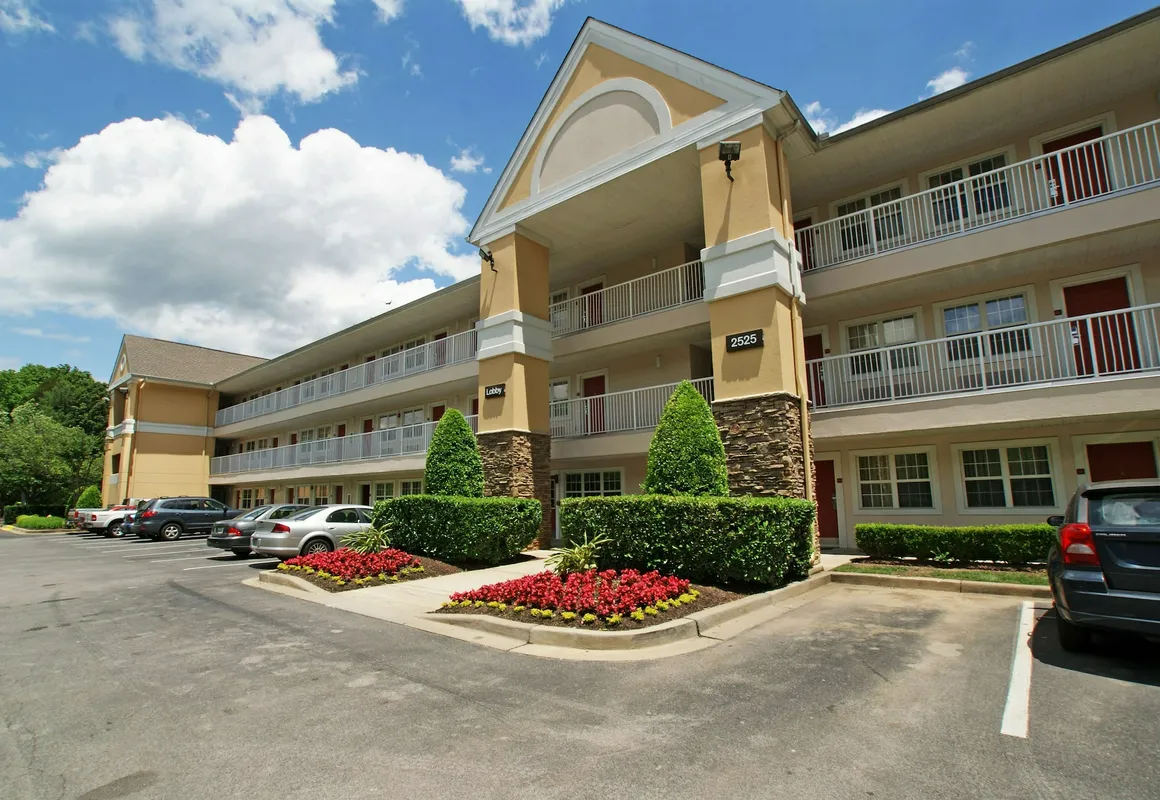 Extended Stay America Select Suites Nashville Airport hotel hero