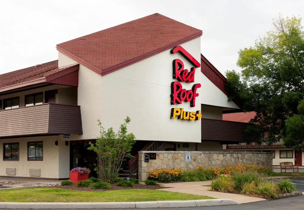 Red Roof Inn PLUS+ Pittsburgh South - Airport hotel hero