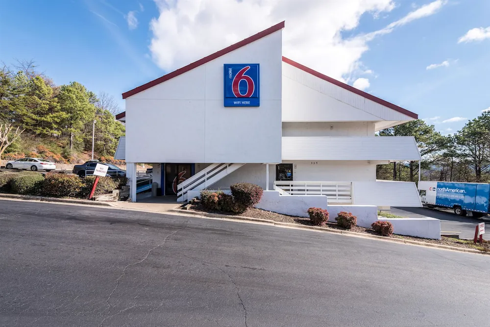 Motel 6 Birmingham, AL hotel hero