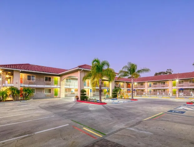 Signature Temecula hotel detail image 3