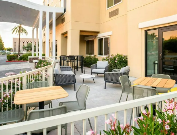 Fairfield Inn & Suites by Marriott Scottsdale Old Town hotel detail image 2