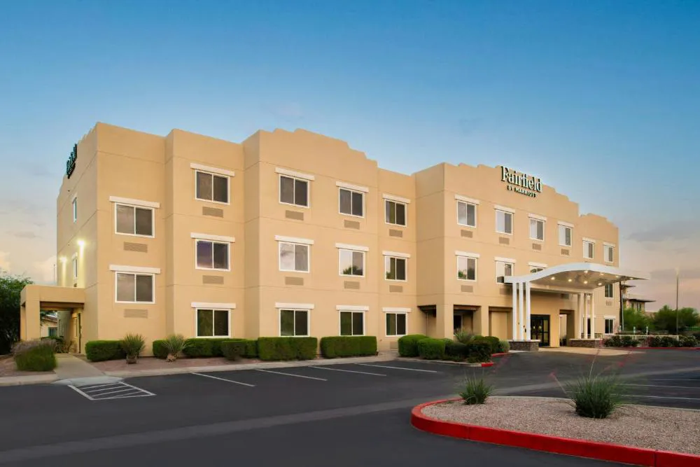 Fairfield Inn & Suites by Marriott Scottsdale Old Town hotel hero