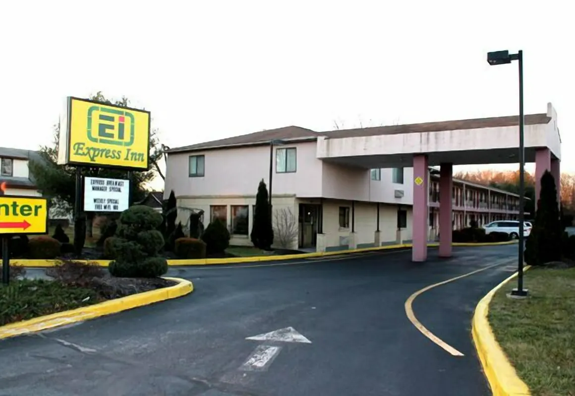 Express Inn hotel hero