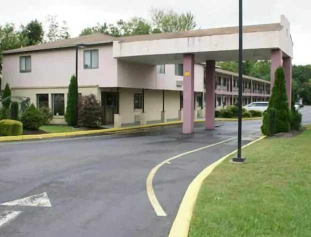 Express Inn hotel detail image 2