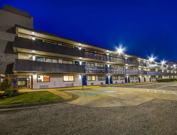 Motel 6 Memphis, TN - Downtown hotel detail image 4