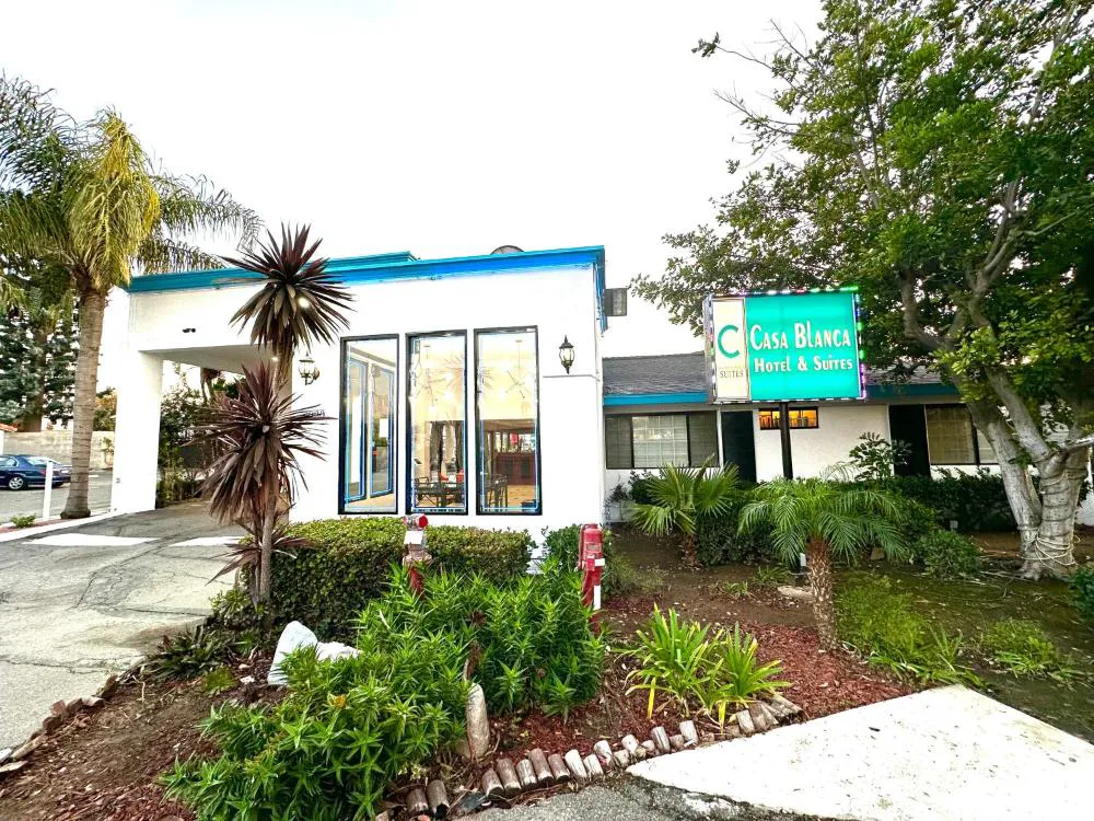 Casa Blanca Hotel - Orange hotel hero