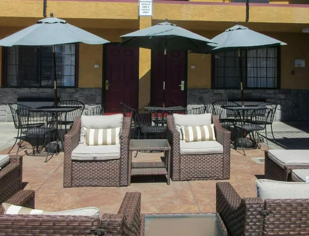 Quality Inn Salinas City Center Area hotel detail image 3