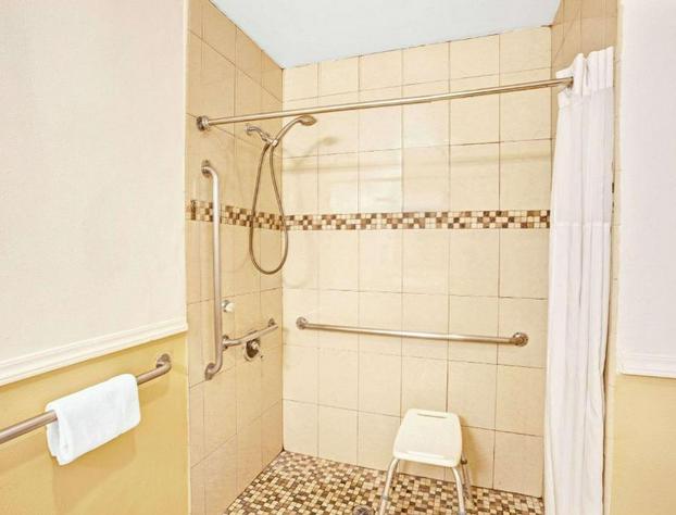 Days Inn by Wyndham Whittier Los Angeles hotel detail image 4