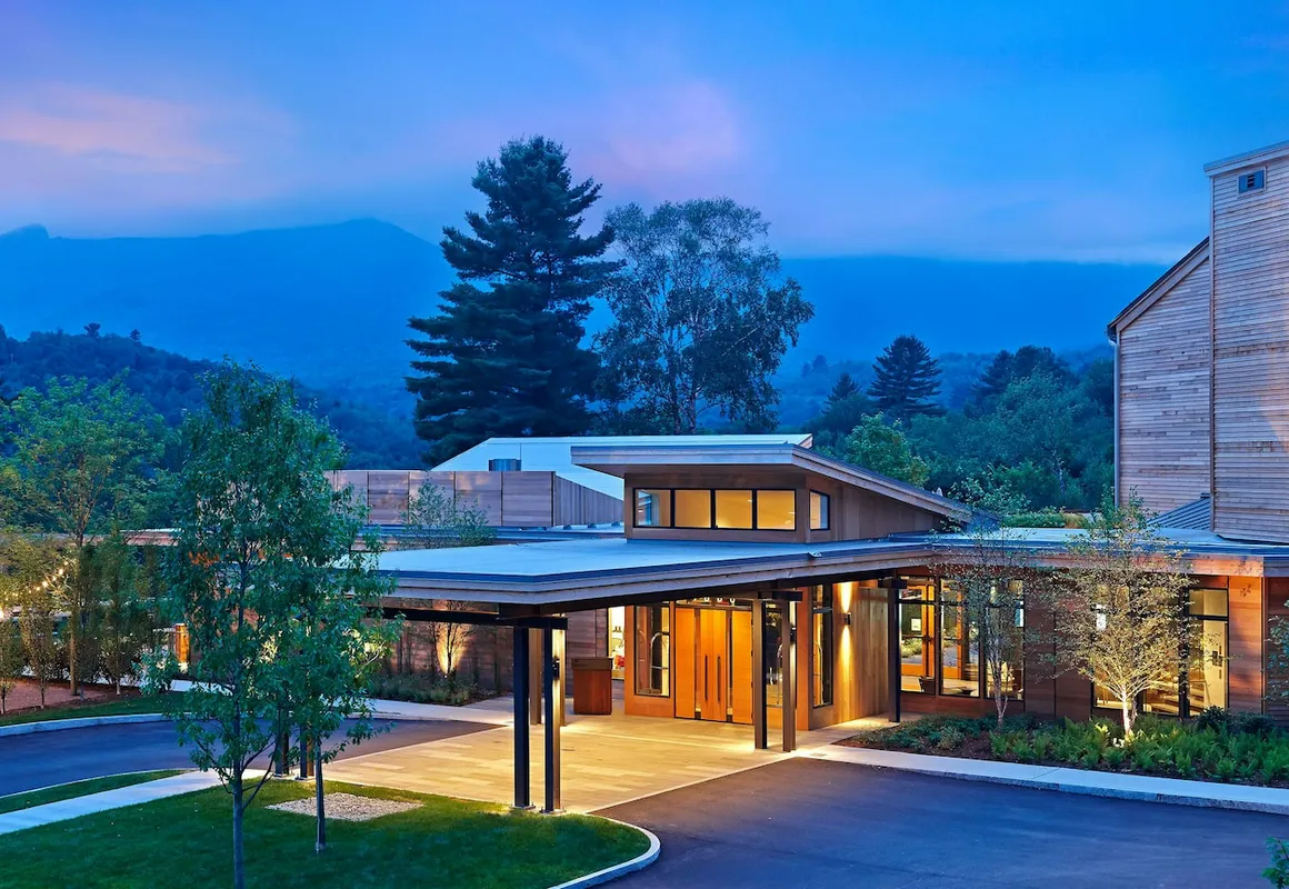 Topnotch Resort hotel hero