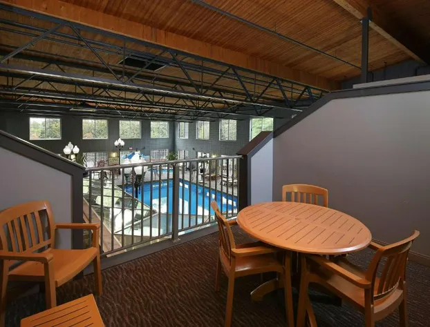 Hampton Inn Holland hotel detail image 2