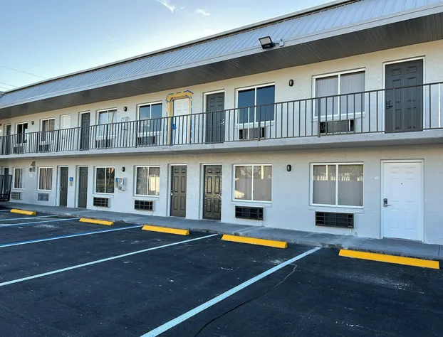 Red Roof Inn Kissimmee hotel detail image 2
