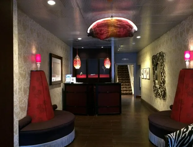 Chestnut Hill Hotel hotel detail image 2