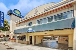 Days Inn by Wyndham San Francisco - Lombard hotel hero