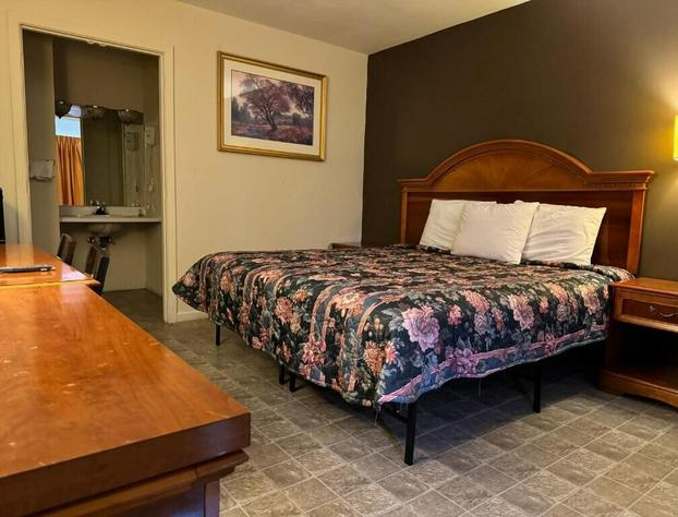 Country Club Inn & Suites hotel detail image 2