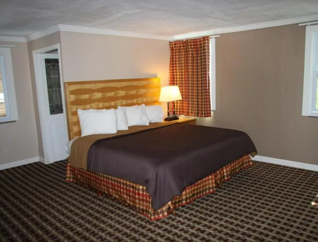 Cape Cod Inn hotel detail image 4