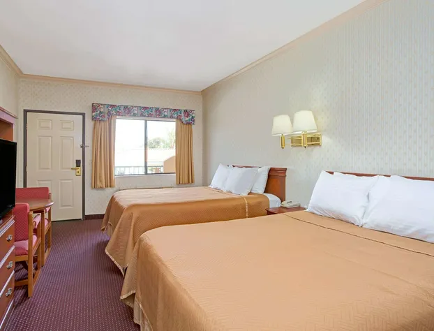 Travelodge by Wyndham Lynwood hotel detail image 3