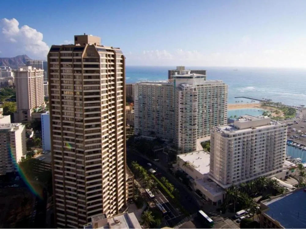 Marina Tower Waikiki hotel hero