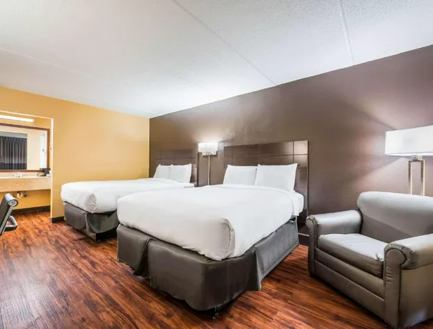 Econo Lodge Columbus near Airport hotel detail image 3