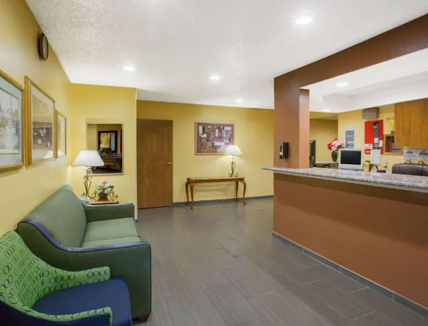 Days Inn by Wyndham Fremont hotel detail image 3