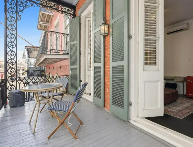 Roami at St. Helene hotel detail image 2